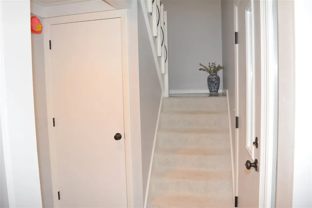 839 Cove Drive Grantham NH 03753
