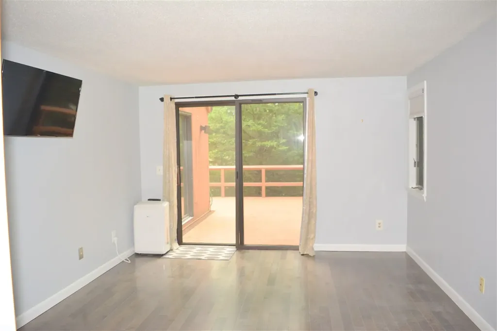 839 Cove Drive Grantham NH 03753