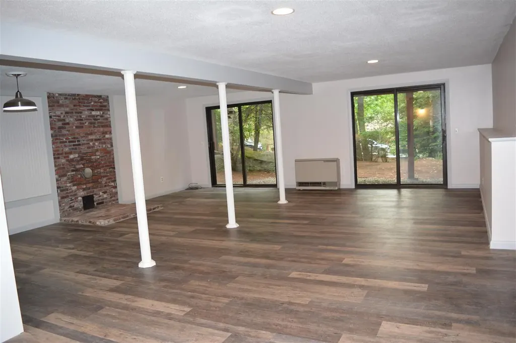 839 Cove Drive Grantham NH 03753