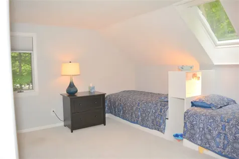 839 Cove Drive Grantham NH 03753