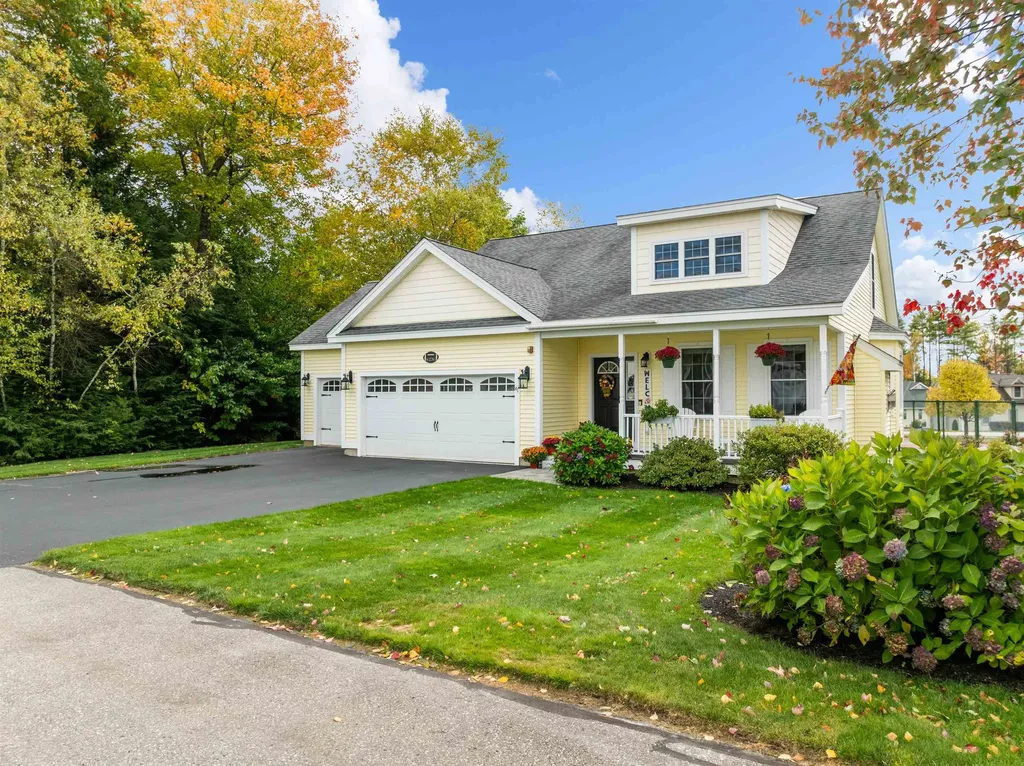 41 Carriage Lane Laconia NH 03246