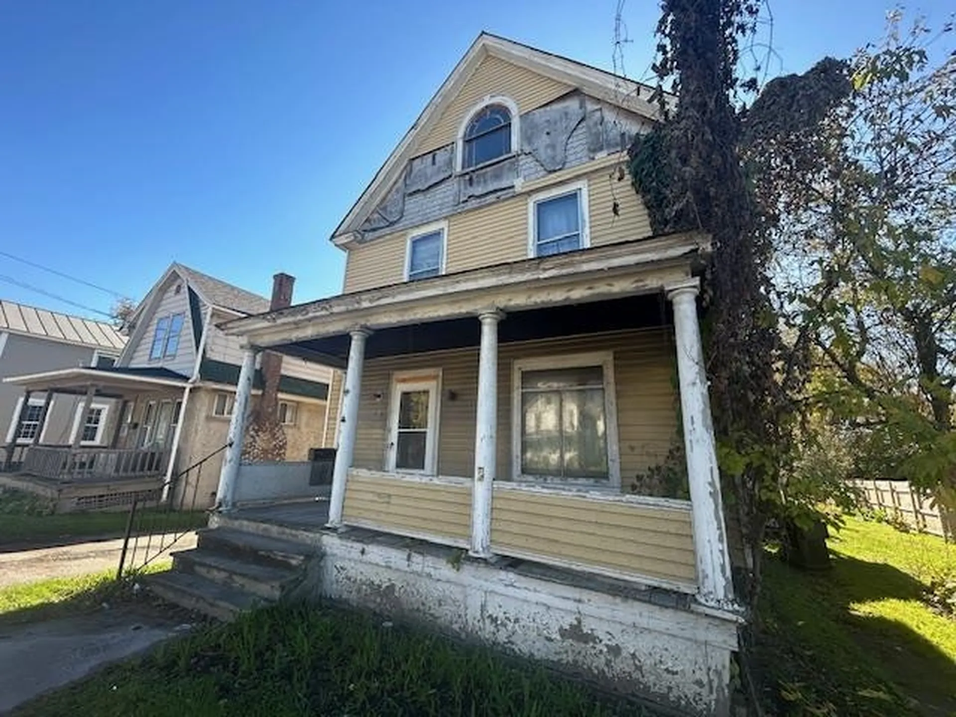 22 Woodstock Avenue Rutland City VT 05701