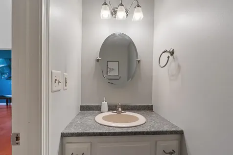 70 Beech Hill Avenue Manchester NH 03103