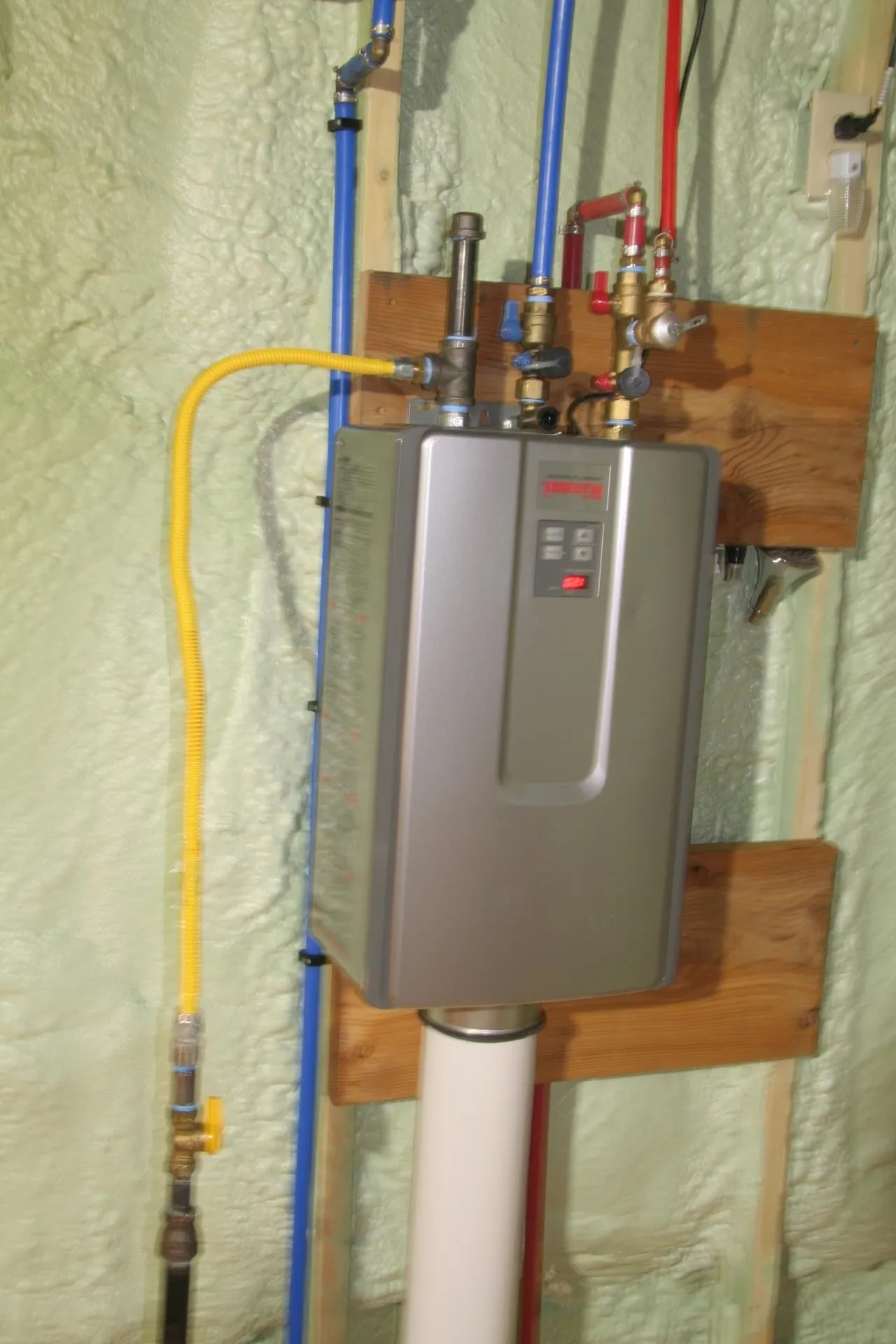 191 Dahlbergh Road St. Johnsbury VT 05819