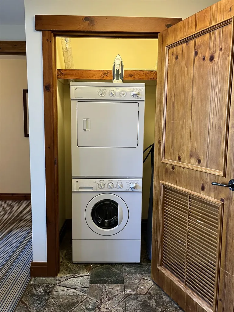 7412 Mountain Road Stowe VT 05672