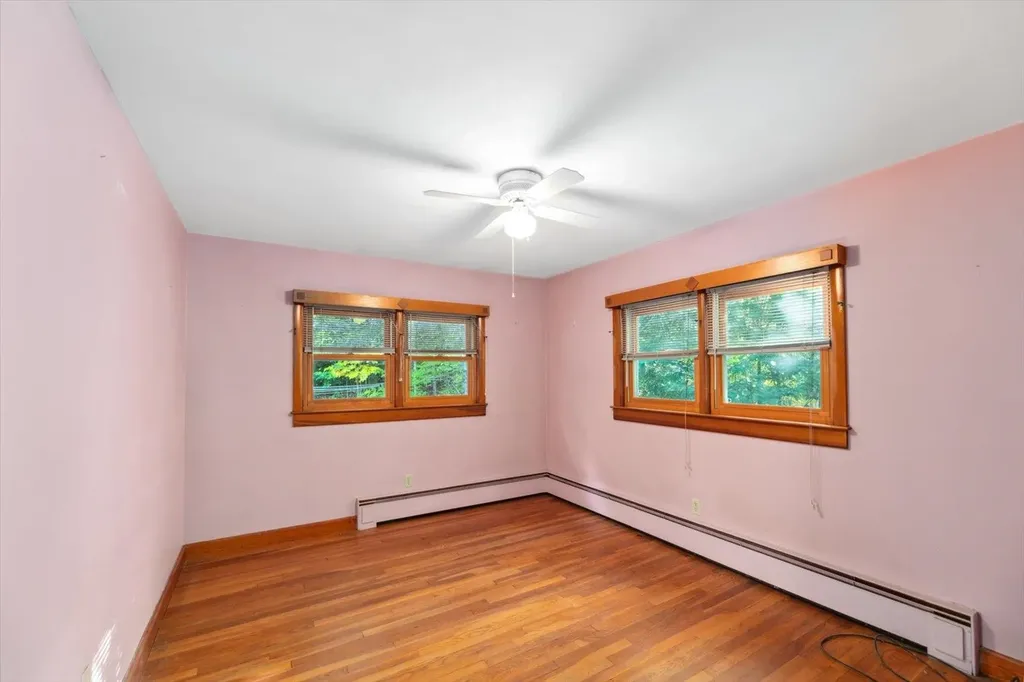 24 Pinecrest Road Jaffrey NH 03452