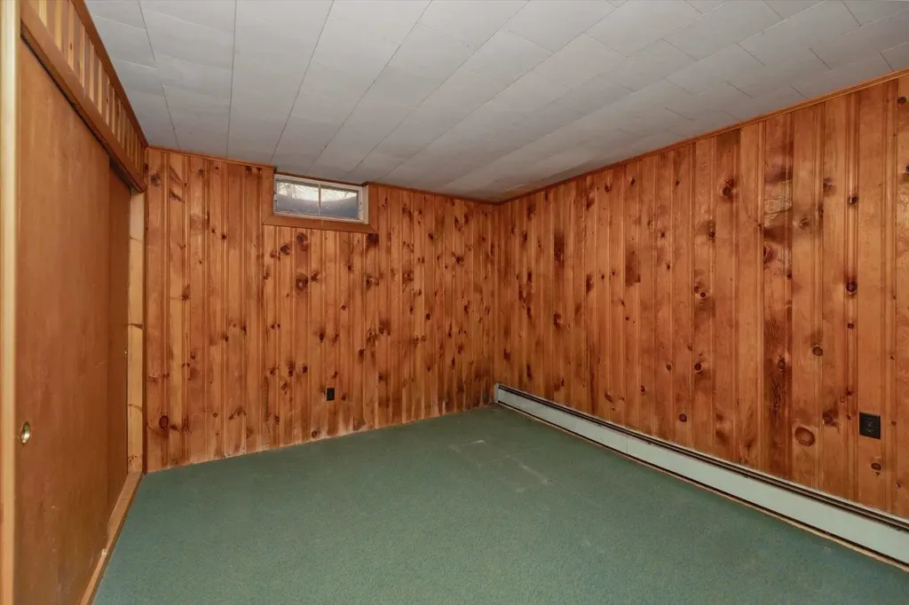 24 Pinecrest Road Jaffrey NH 03452