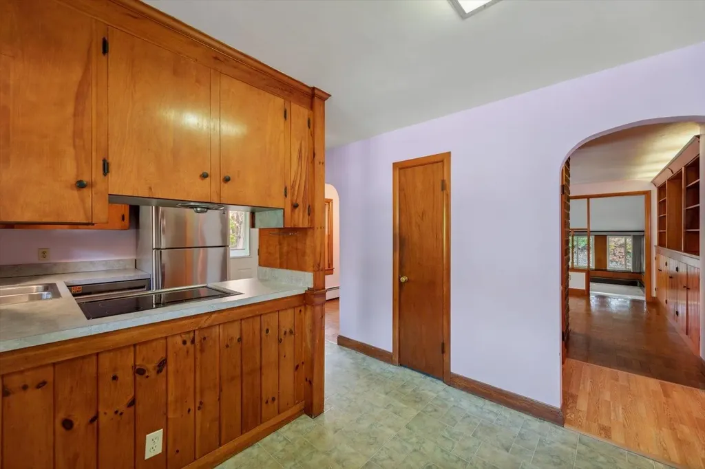 24 Pinecrest Road Jaffrey NH 03452