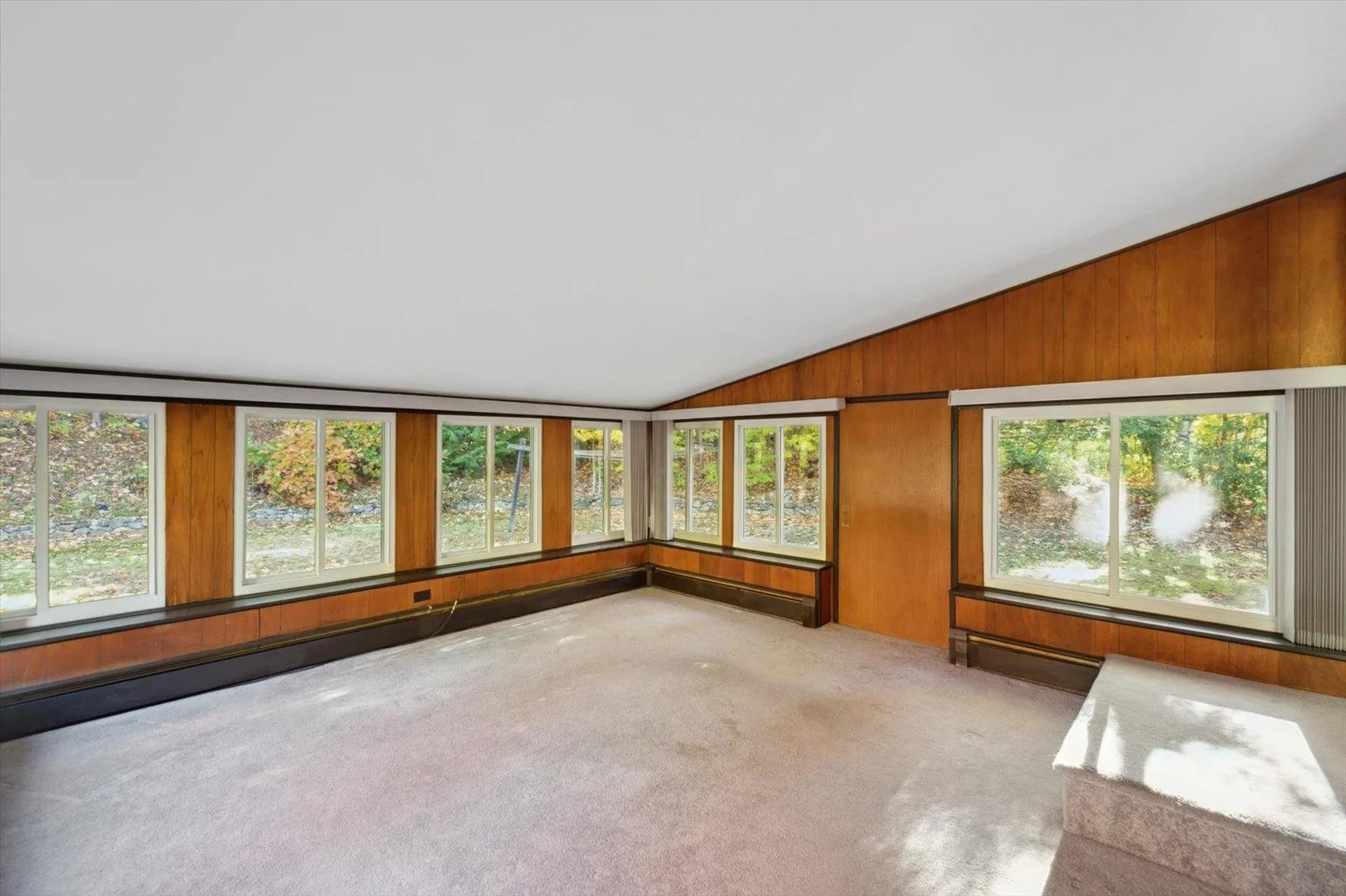 24 Pinecrest Road Jaffrey NH 03452