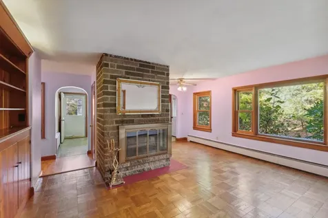 24 Pinecrest Road Jaffrey NH 03452