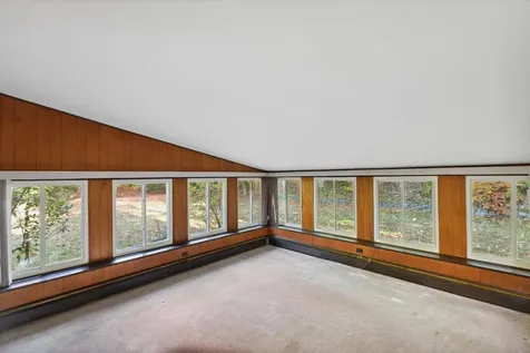 24 Pinecrest Road Jaffrey NH 03452