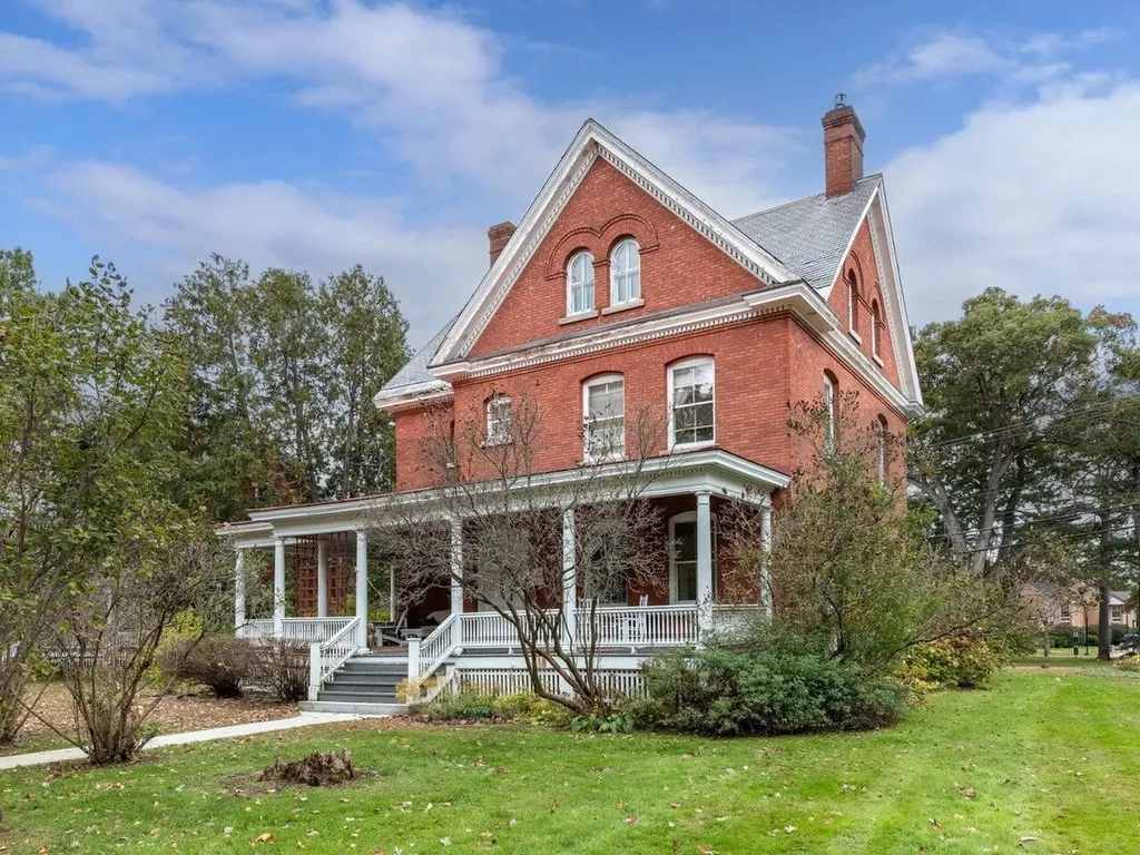 408 Dalton Drive Colchester VT 05446