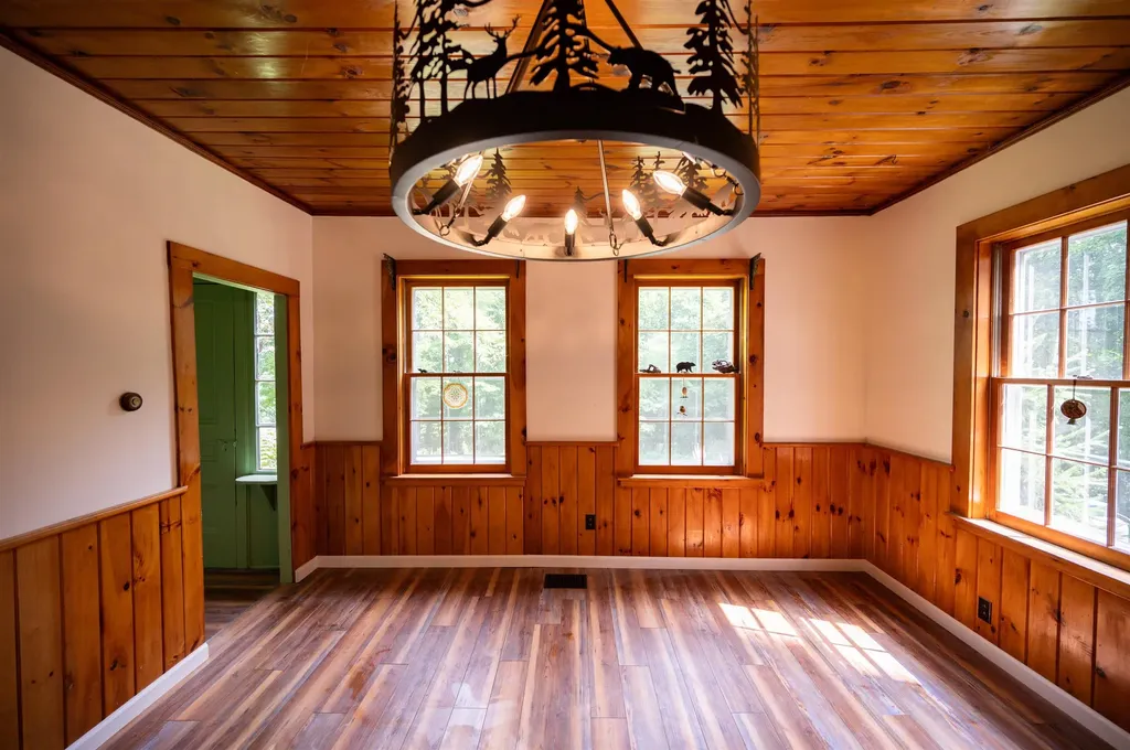 15 Bull Moose Road Morristown VT 05661