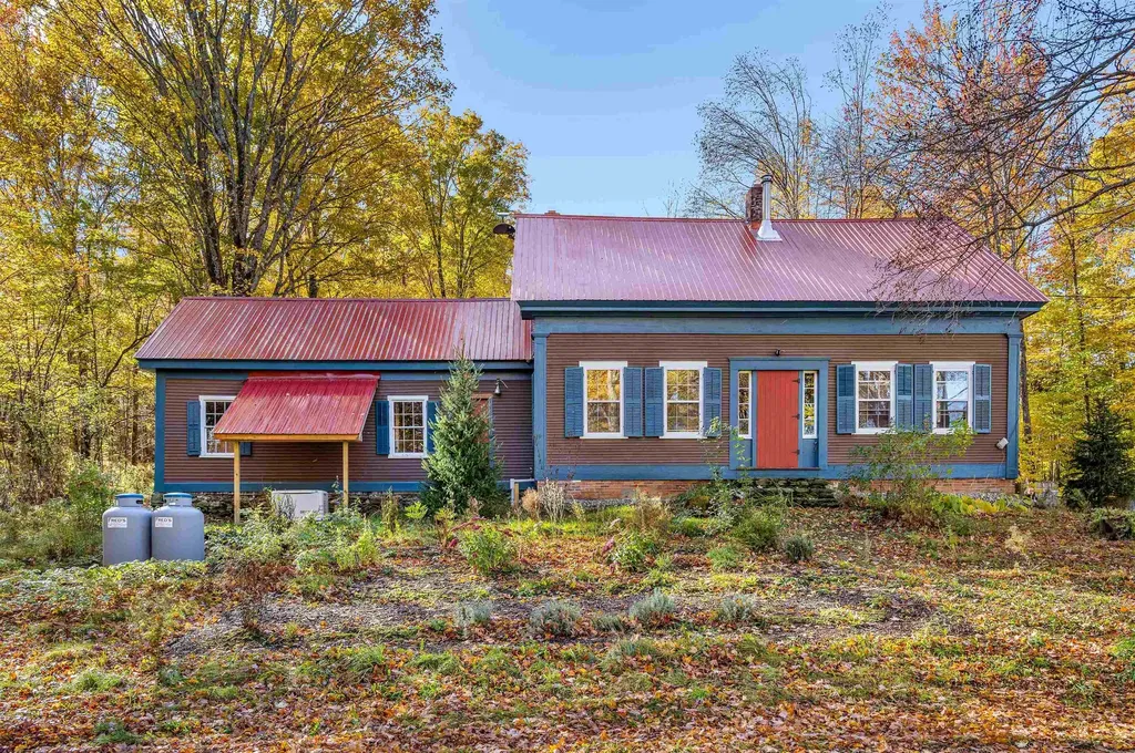 15 Bull Moose Road Morristown VT 05661