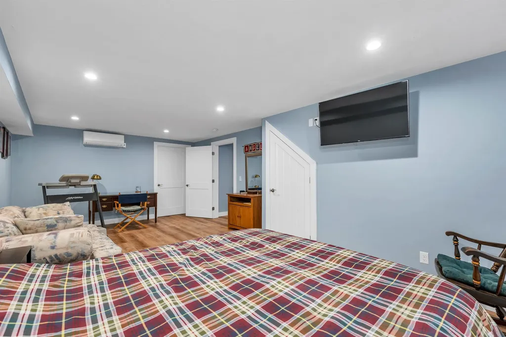 1 Blueberry Hill Lane Gilford NH 03249