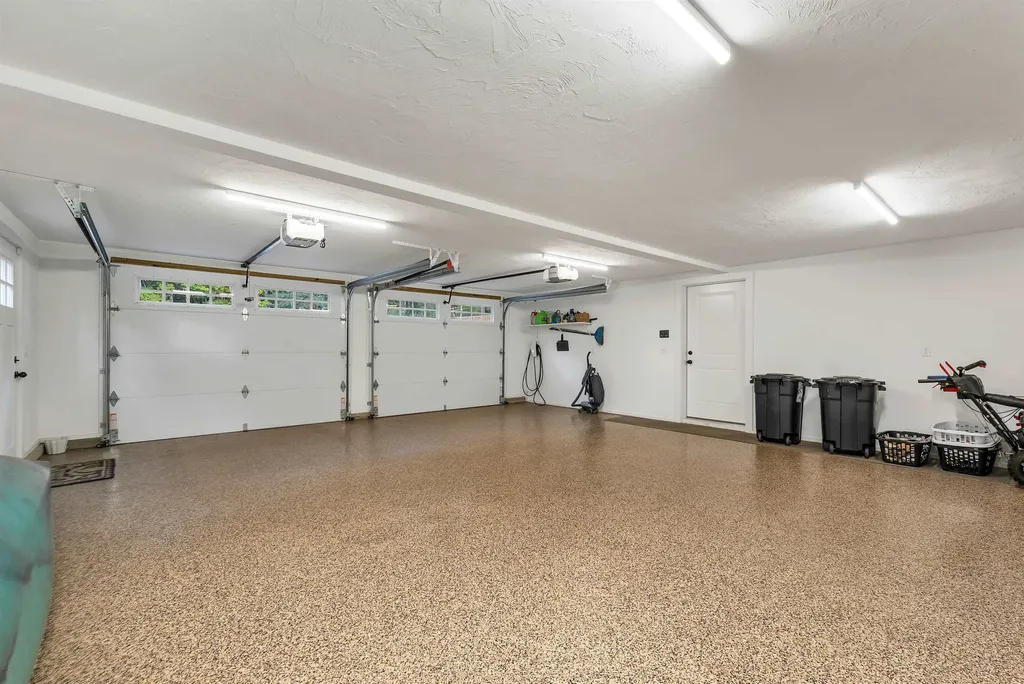 1 Blueberry Hill Lane Gilford NH 03249