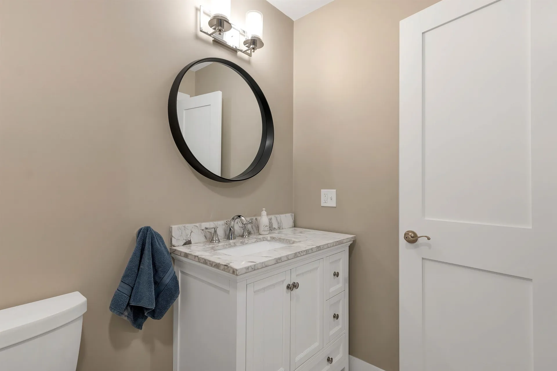 1 Blueberry Hill Lane Gilford NH 03249