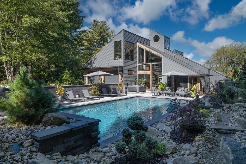 3 Curriers Cove Portsmouth NH 03801