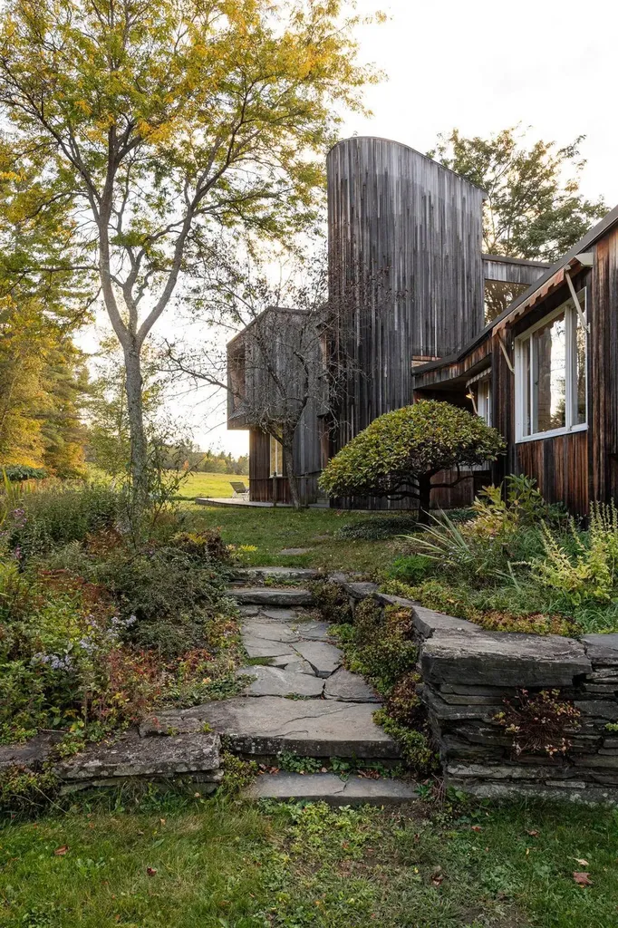 10 & 26 Chester Drive Tunbridge VT 05077