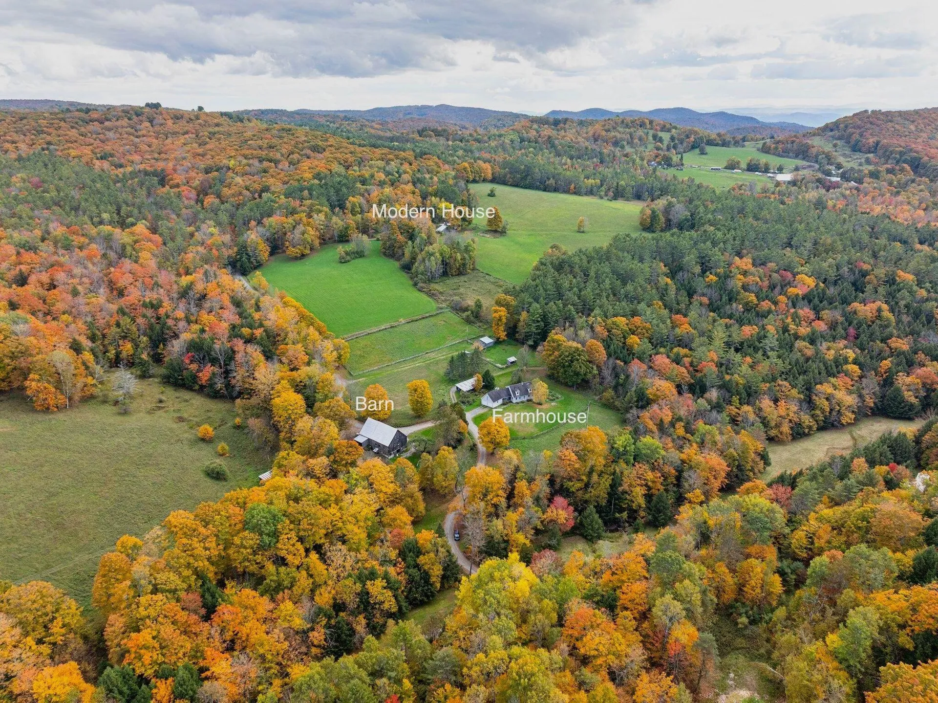 10 & 26 Chester Drive Tunbridge VT 05077