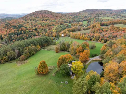 10 & 26 Chester Drive Tunbridge VT 05077