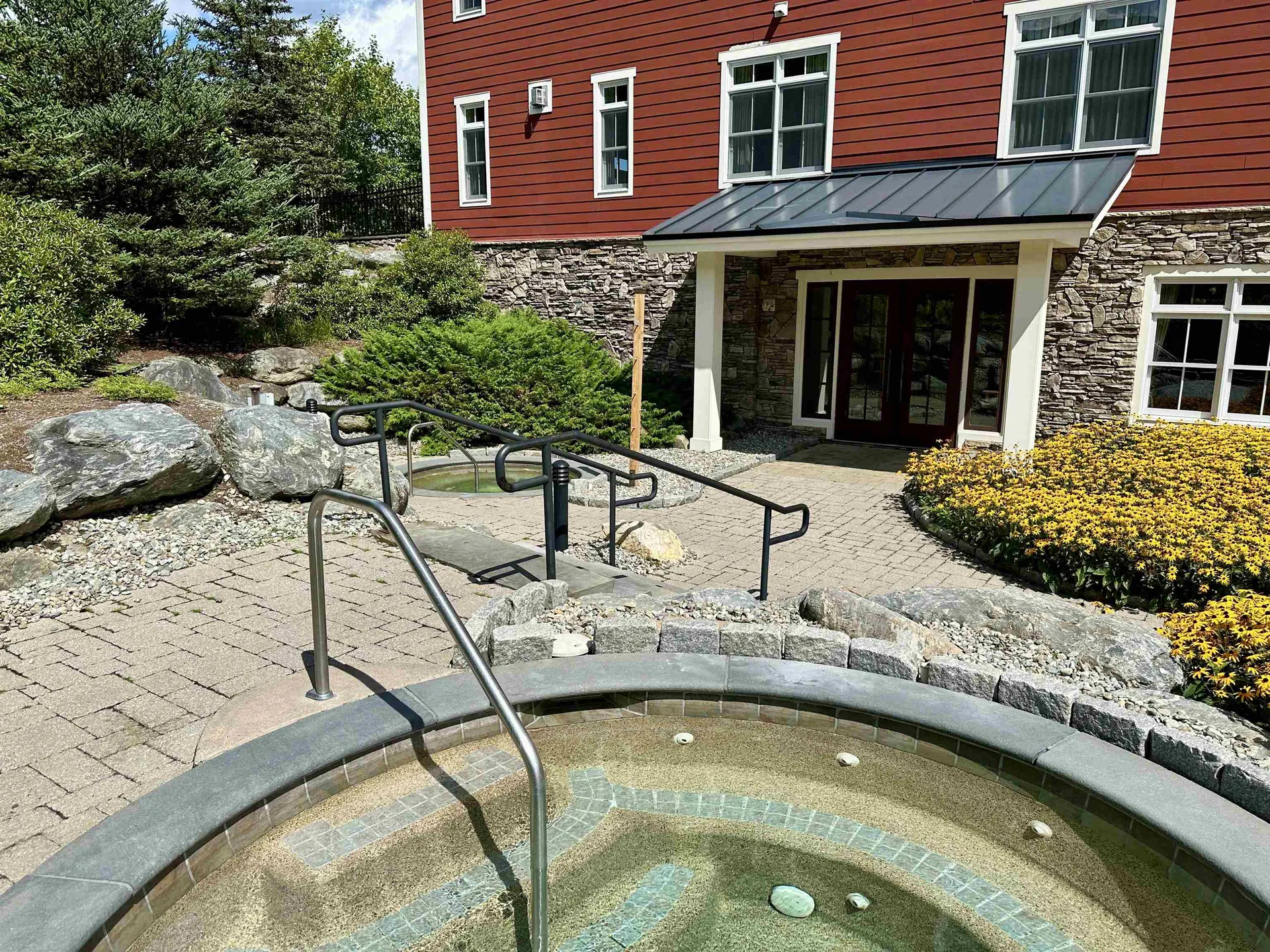 102 Forest 134/iv Drive Warren VT 05674