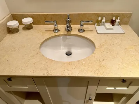 102 Forest 134/iv Drive Warren VT 05674