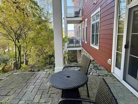 102 Forest 134/iv Drive Warren VT 05674