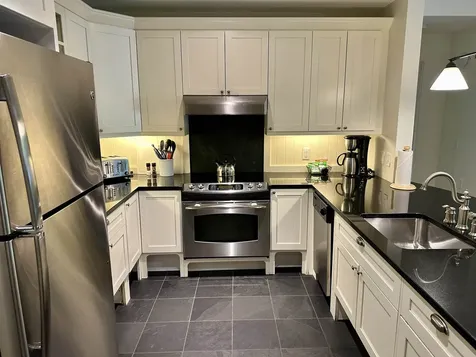 102 Forest 134/iv Drive Warren VT 05674