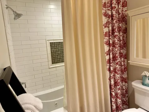 102 Forest 134/iv Drive Warren VT 05674