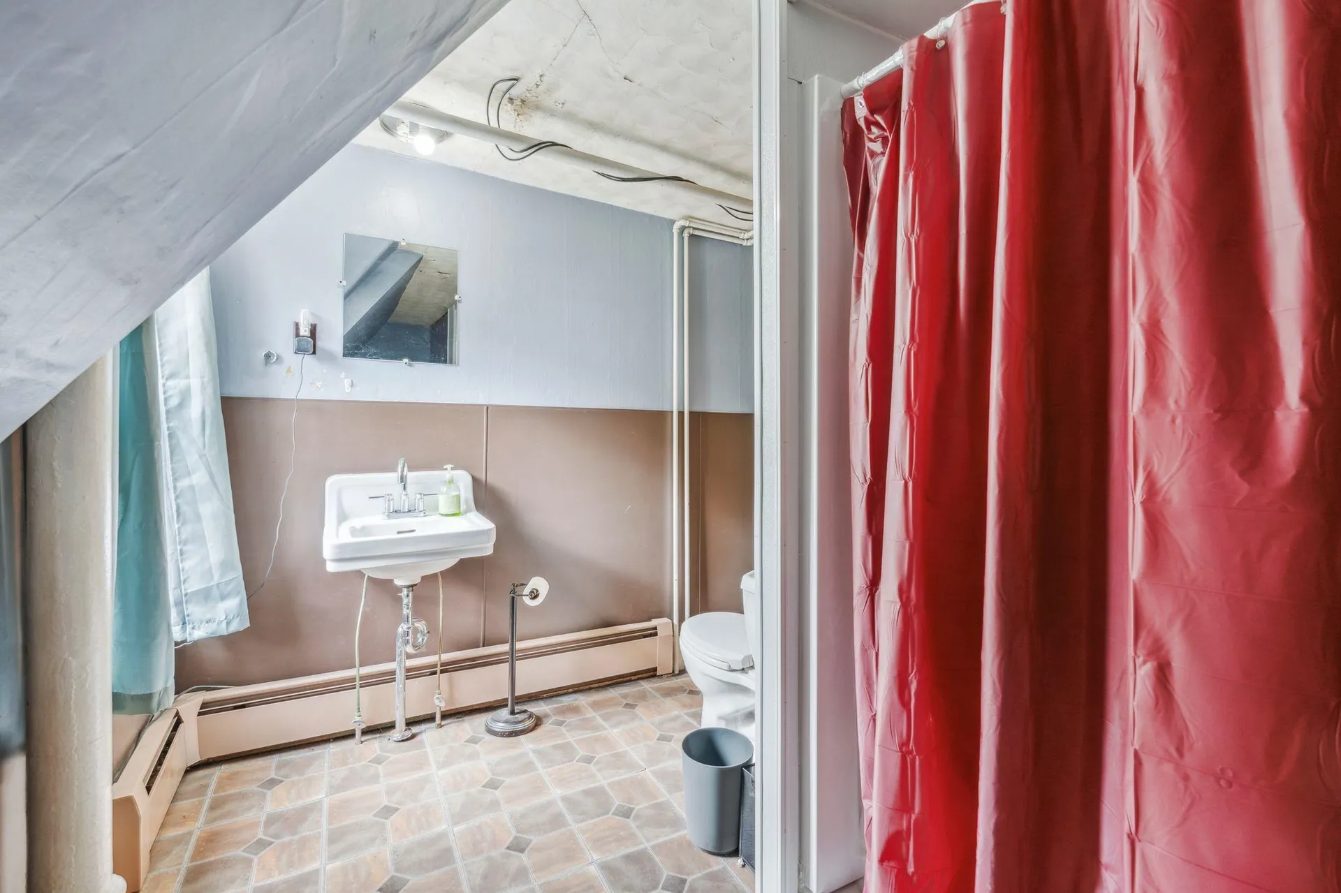 2446 Us Route 5 North Windsor VT 05089