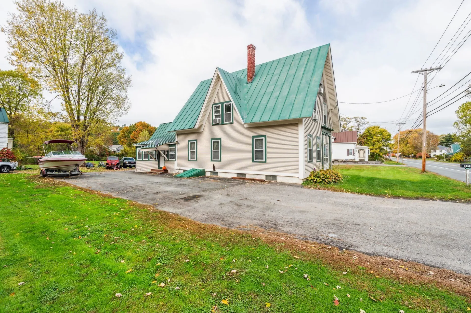 2446 Us Route 5 North Windsor VT 05089