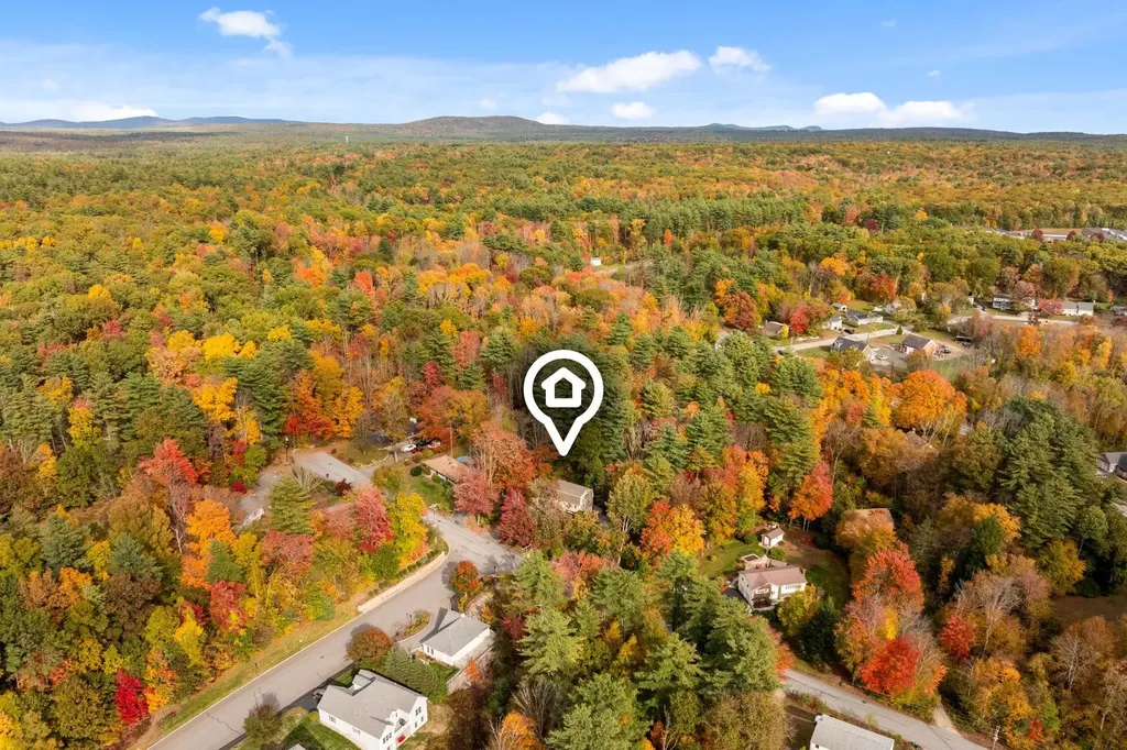 9 Berry Hill Road Hooksett NH 03106