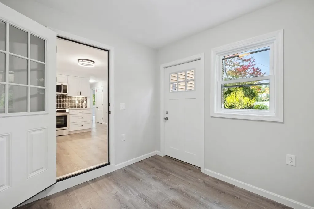 9 Berry Hill Road Hooksett NH 03106