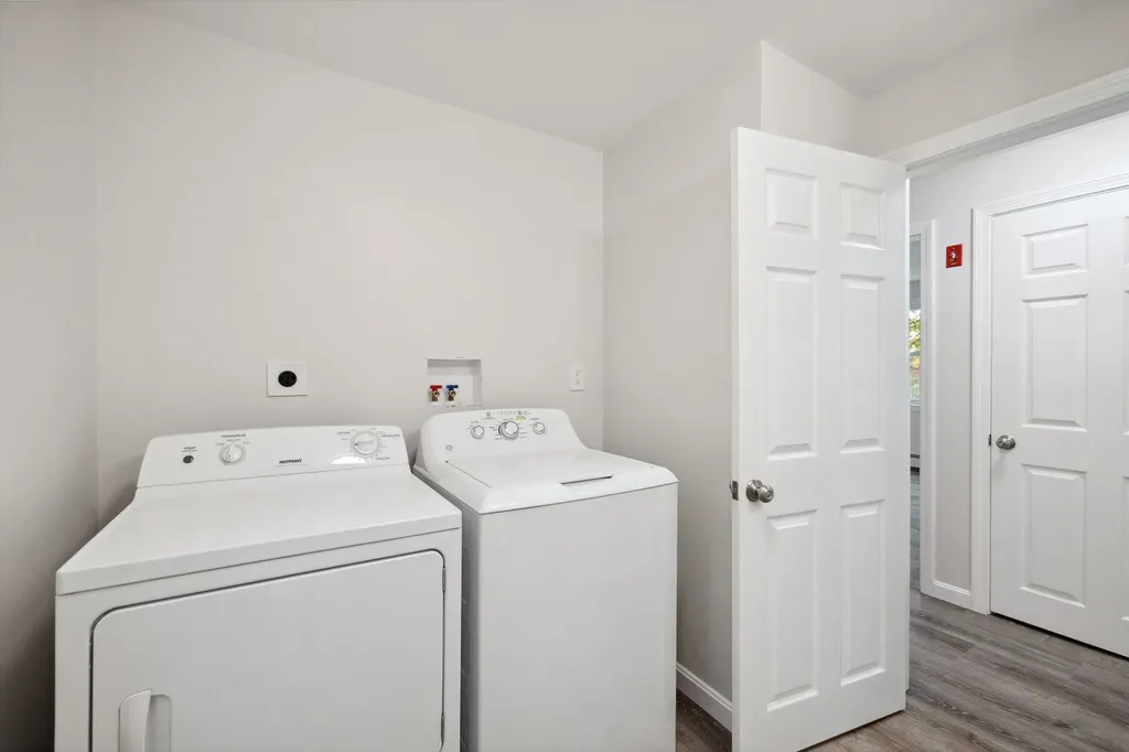 9 Berry Hill Road Hooksett NH 03106