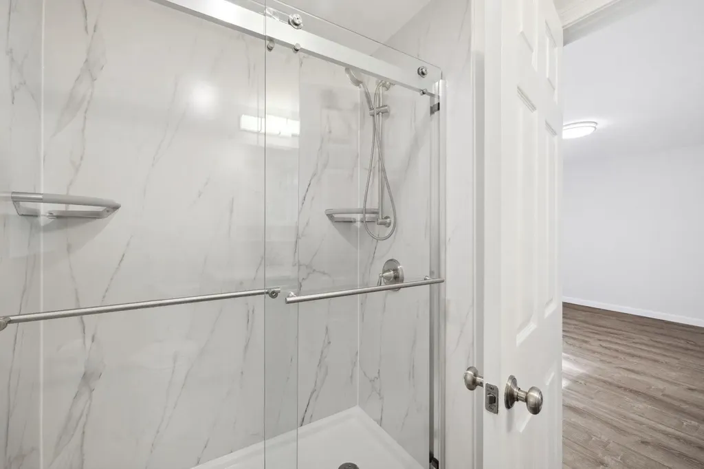 9 Berry Hill Road Hooksett NH 03106