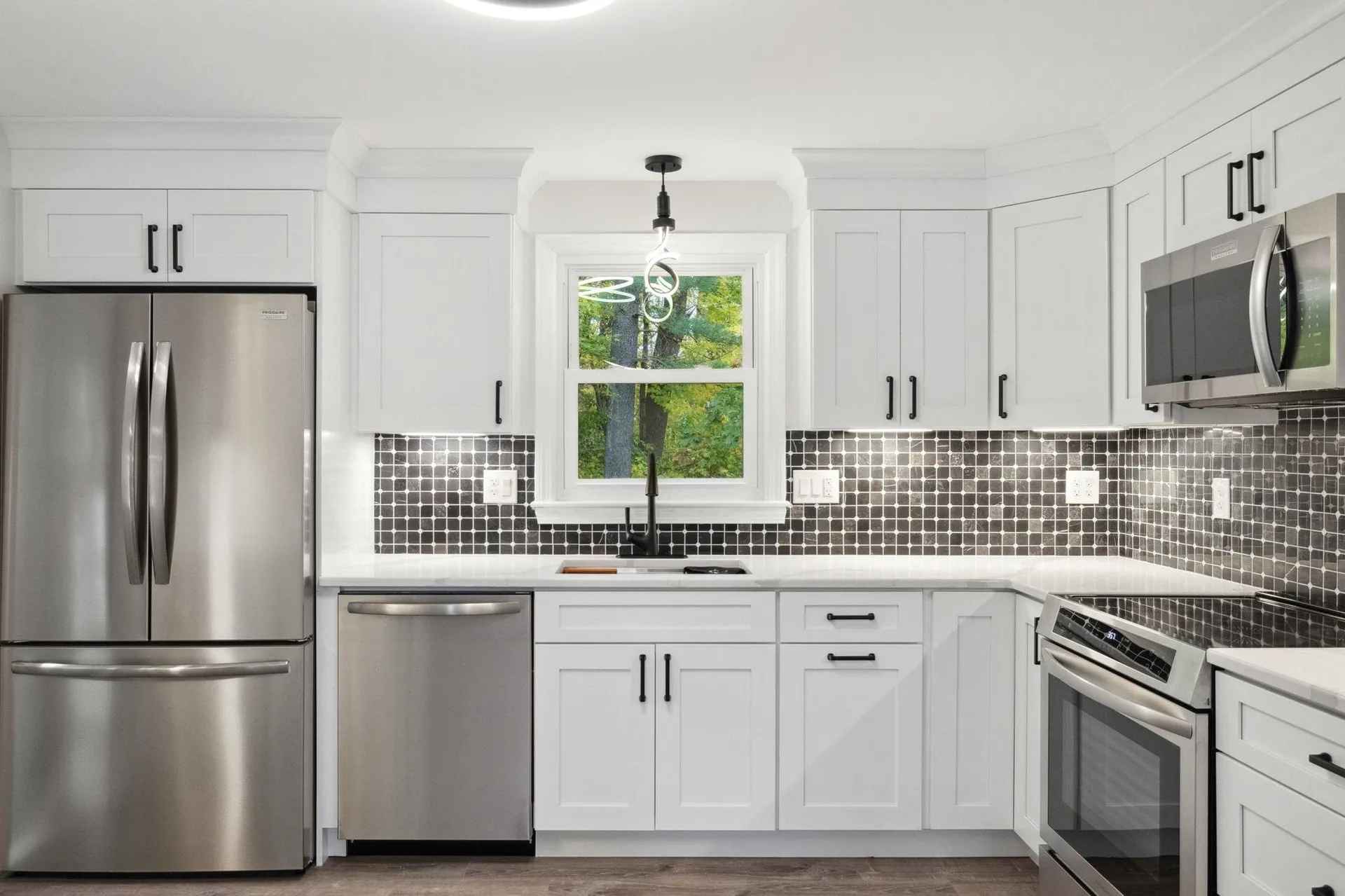 9 Berry Hill Road Hooksett NH 03106