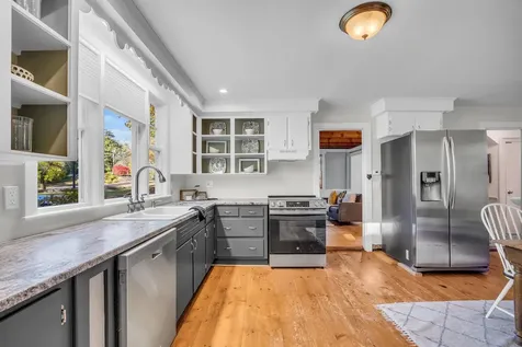 23 Exeter Road Newmarket NH 03857