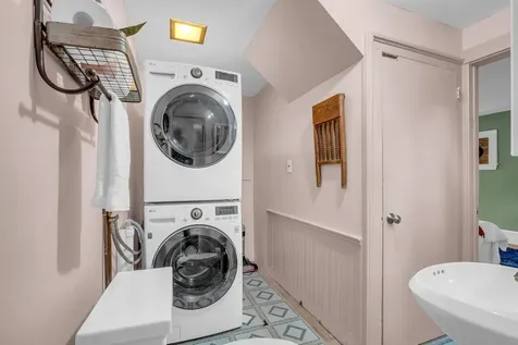 23 Exeter Road Newmarket NH 03857