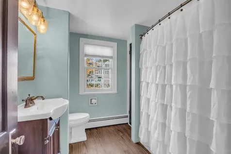 23 Exeter Road Newmarket NH 03857