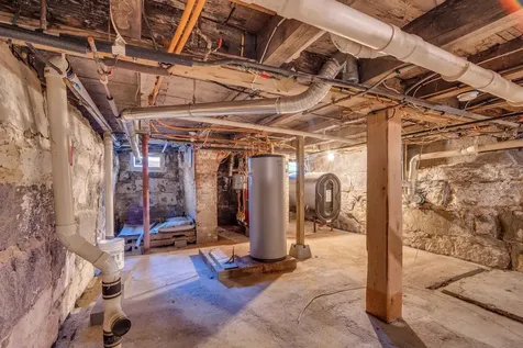 23 Exeter Road Newmarket NH 03857