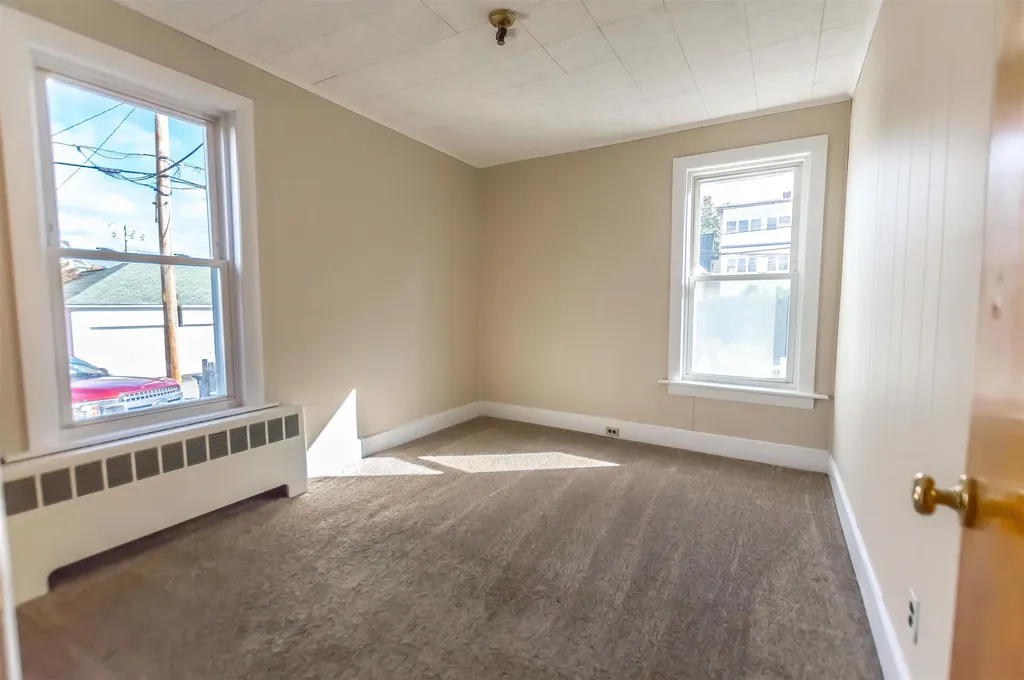 646 Summer Street Manchester NH 03103