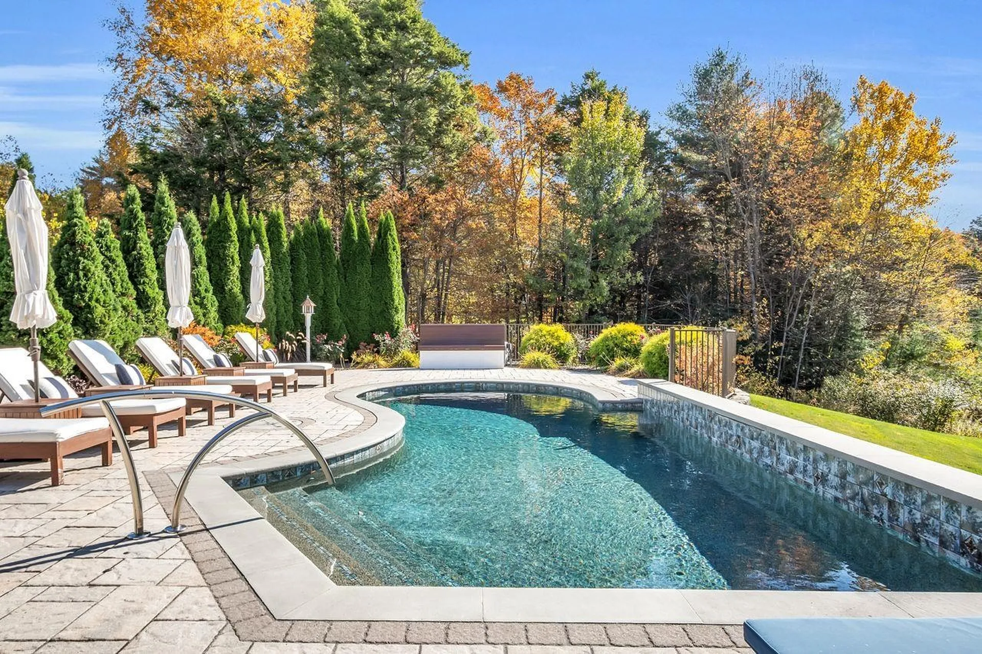 11 Boutilier Lane North Hampton NH 03862