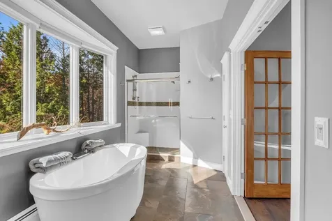 11 Boutilier Lane North Hampton NH 03862