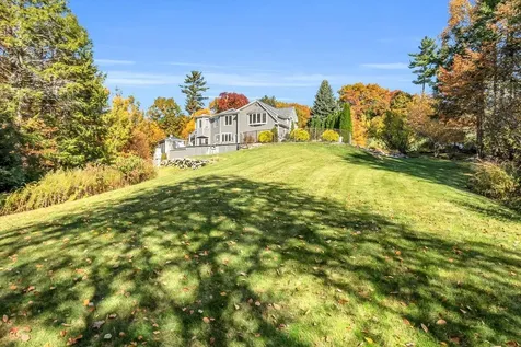 11 Boutilier Lane North Hampton NH 03862