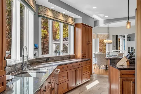11 Boutilier Lane North Hampton NH 03862