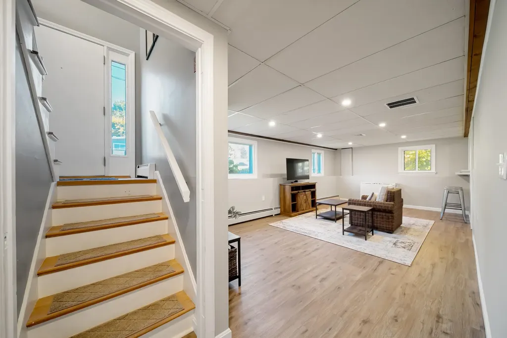 51 Lebel Avenue Manchester NH 03103