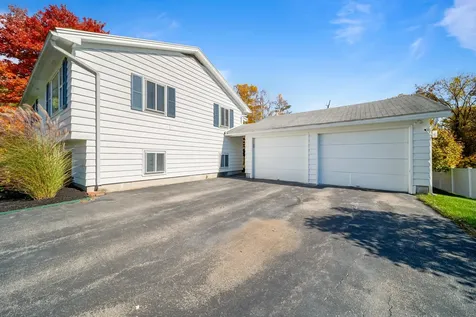 51 Lebel Avenue Manchester NH 03103