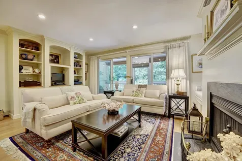 1 Salt Meadows Hampton NH 03842