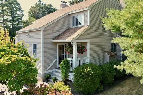 1 Salt Meadows Hampton NH 03842